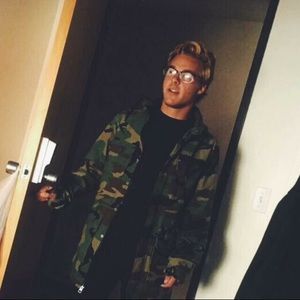 Meet your Posher, Beamer